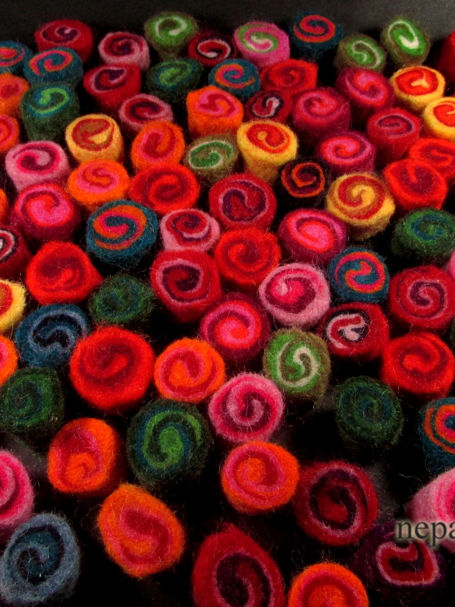 Felt wool 2 cm Multi color spiral Nursery Craft garland Christmas - F117