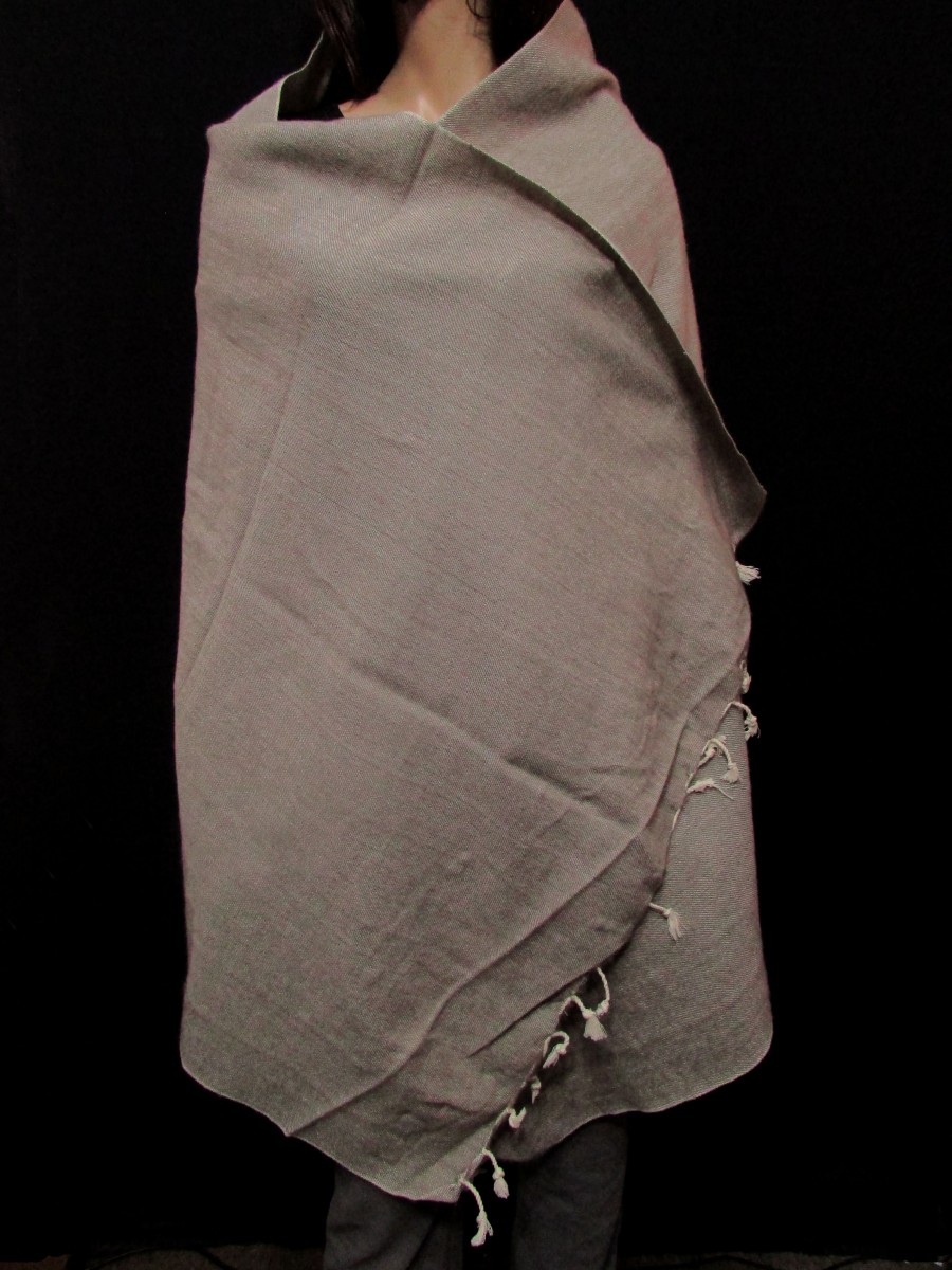 Handloom yak wool reversible wrap shawl - Sw205